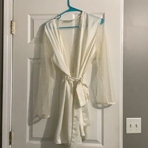 Flora Nikrooz Robe